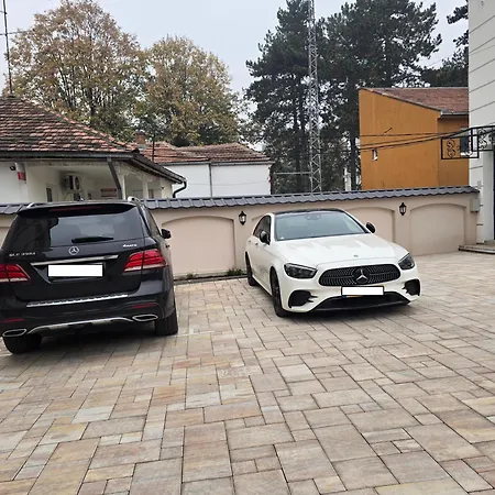 Profesional Pajkovic Apartment *